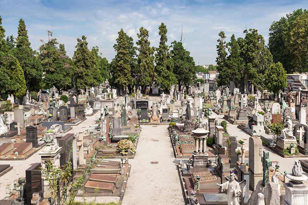 Esumazione Cimitero di Greco