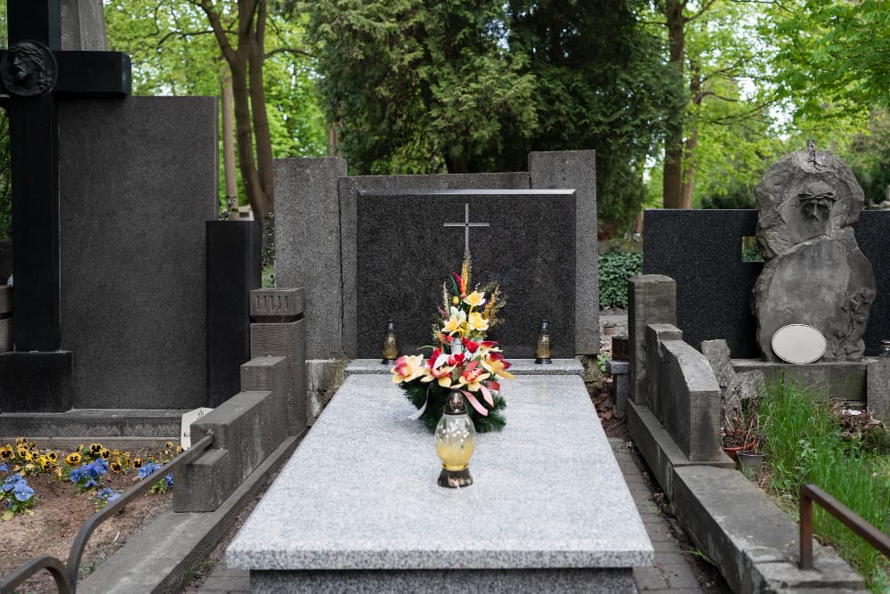 Tumulazione Cimitero di Bruzzano